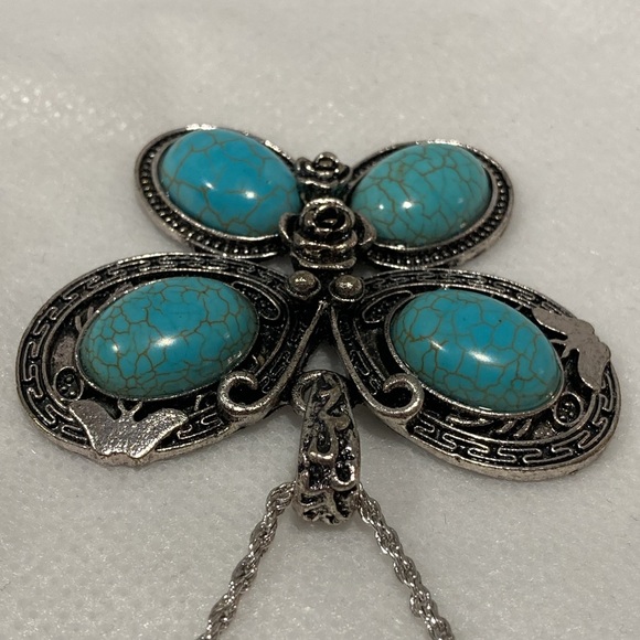 NWOT - Silvertone & Turquoise Butterfly Pendant Chain Necklace & Earring Set - Picture 13 of 13